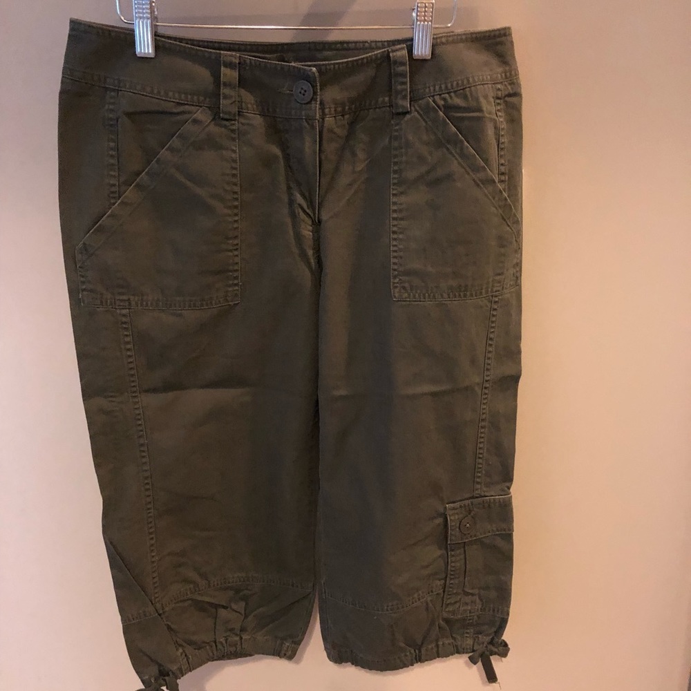 Caslon/Nordstrom olive green Cargo Capris
